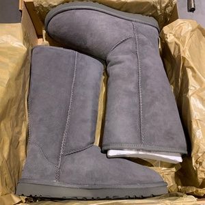 Ugg boots classic tall grey